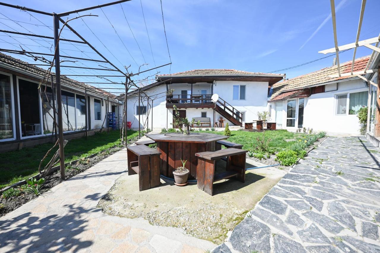 Guest House Bulgarka Dibich Екстериор снимка